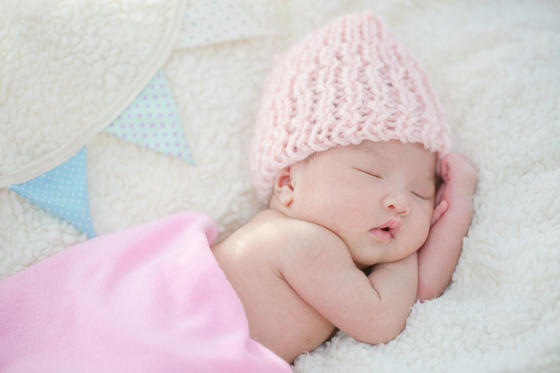The average cost of embryo adoption is around $18,850. Find a breakdown of the embryo adoption cost in this blog!